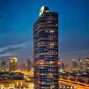 Downtown Luxury - 5 Star Facilities - 5 Min Walk To Mall شقة